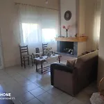 アパート κεντρικό, ανετο και ευρύχωρο カメナブルナ