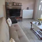 κεντρικό, ανετο και ευρύχωρο アパート