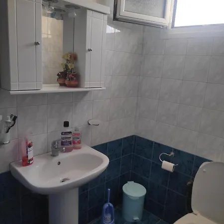 Apartment κεντρικό, ανετο και ευρύχωρο Kamena Vourla