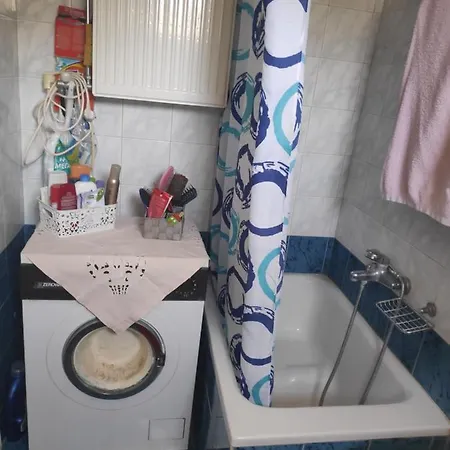 Appartamento κεντρικό, ανετο και ευρύχωρο Kamena Vourla