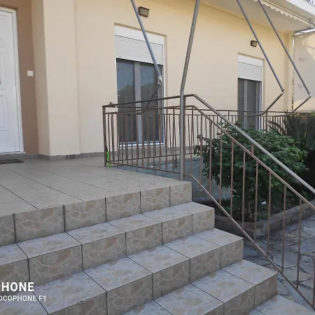 κεντρικό, ανετο και ευρύχωρο *