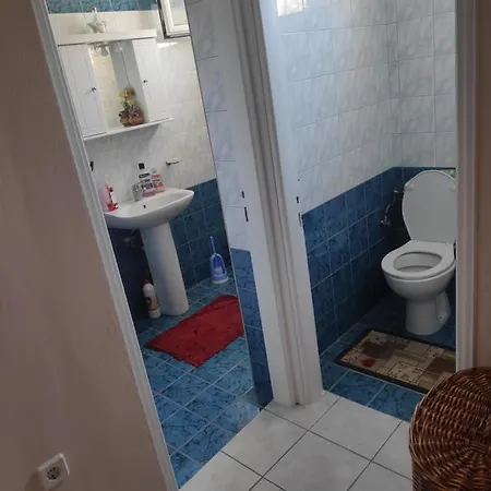 κεντρικό, ανετο και ευρύχωρο * Kamena Vourla